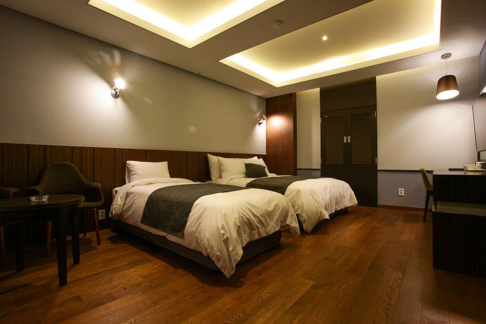 Karak Tourist Hotel Сеул Экстерьер фото
