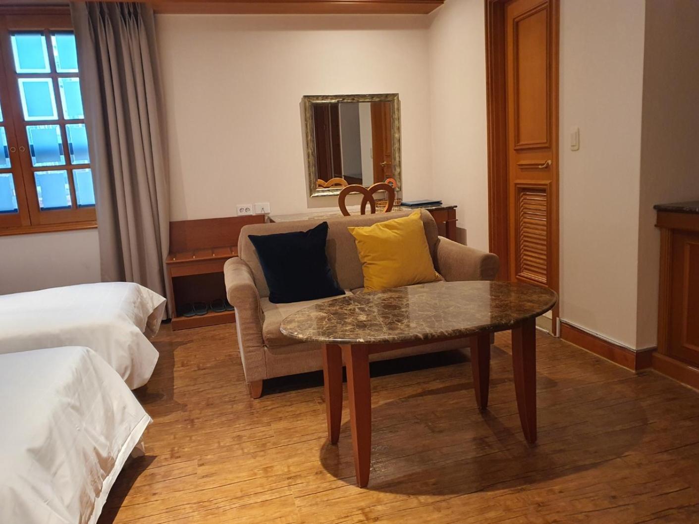 Karak Tourist Hotel Сеул Экстерьер фото