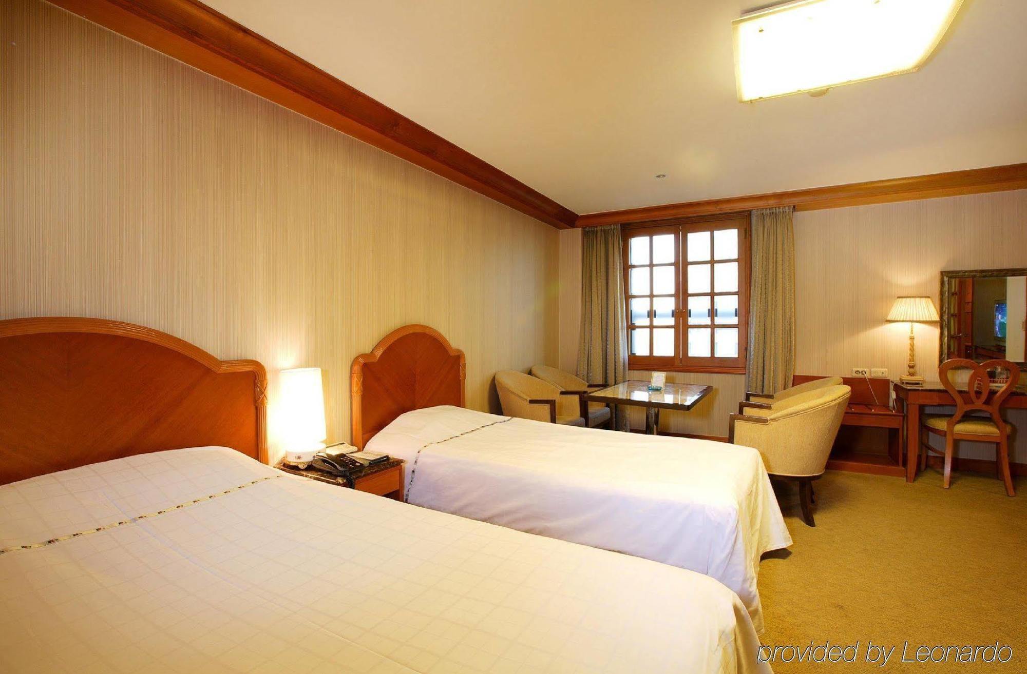 Karak Tourist Hotel Сеул Экстерьер фото